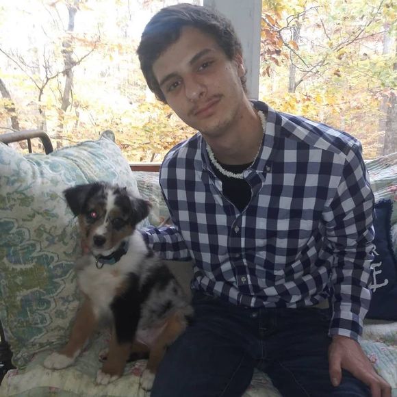 Meet your Posher, Kyle - Picture 1 of 1